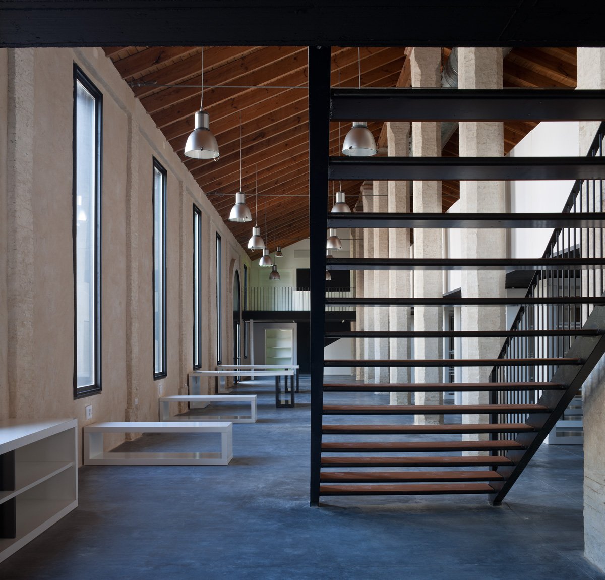 Warehouse rehabilitation of public library and music school in Almonte