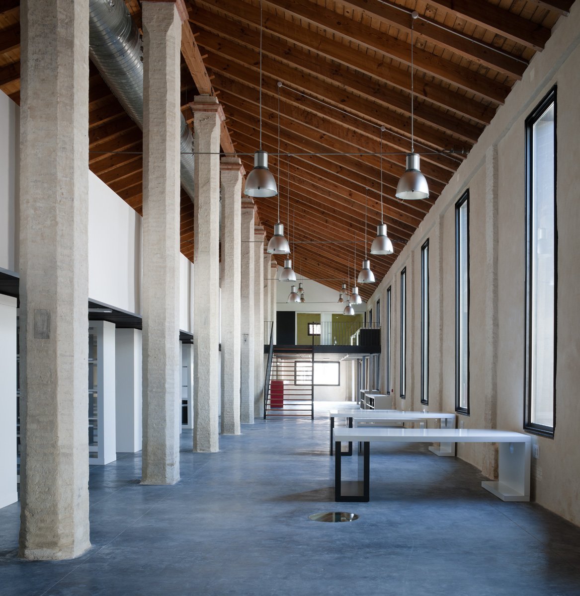 Warehouse rehabilitation of public library and music school in Almonte