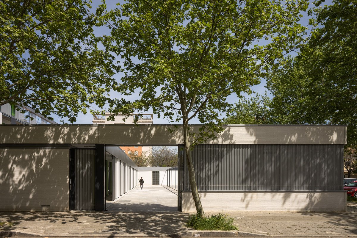 Residence hall for the university in Seville