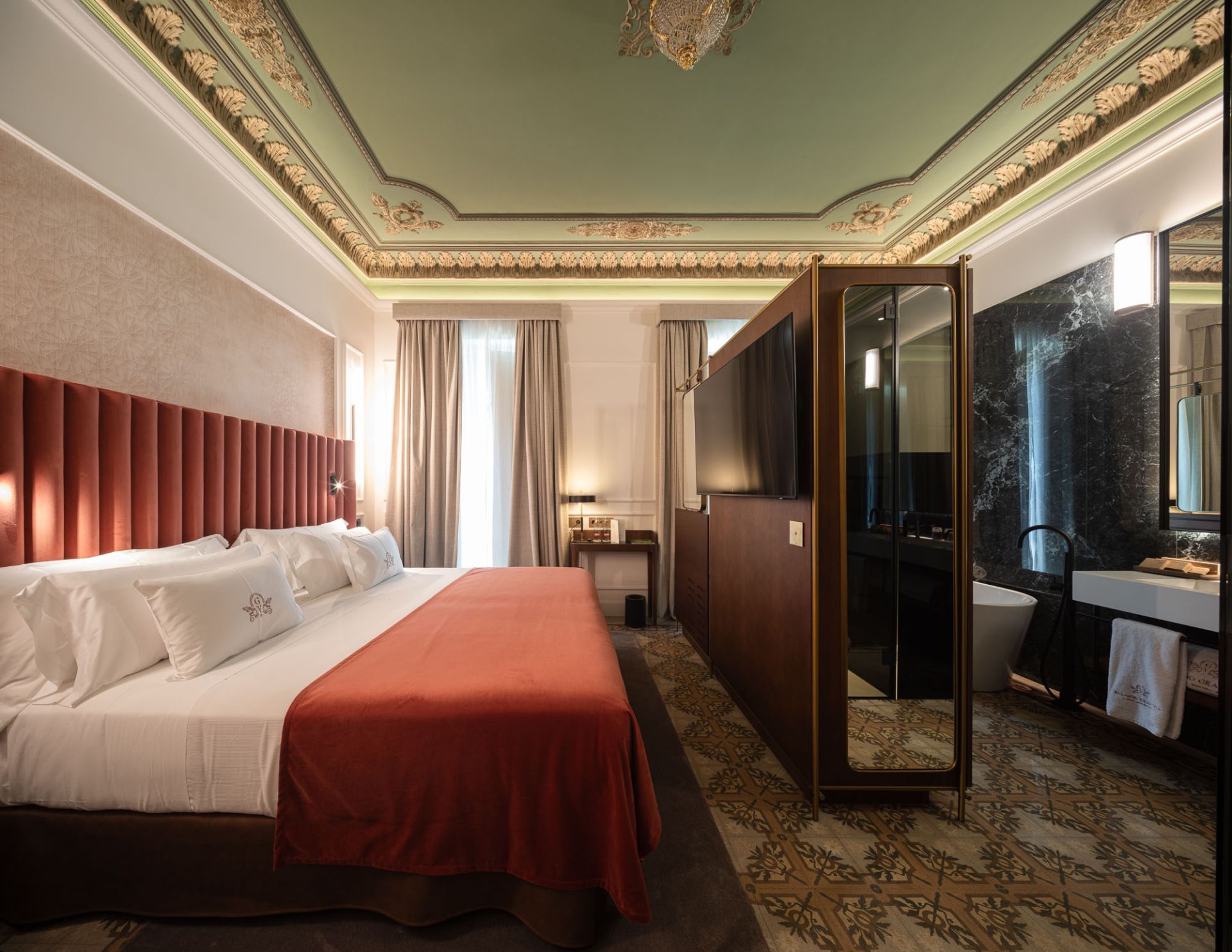Gran Vía Hotel in Granada